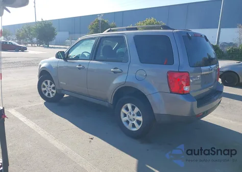 2008 Mazda Tribute I Touring z USA, uszkodzony, nr VIN 4F2CZ02ZX8KM14269